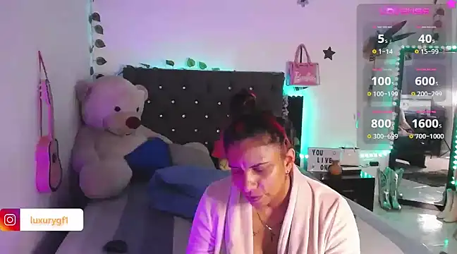 Snapshot of Pocahontaslovex chatting on January 12, 2025, 4:18 pm Pocahontaslovex online show from January 12, 2025, 4:18 pm