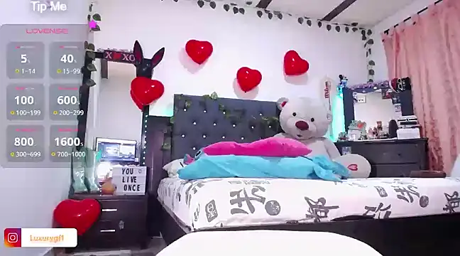 Snapshot of Pocahontaslovex chatting on February 18, 2025, 4:58 am Pocahontaslovex online show from February 18, 2025, 4:58 am