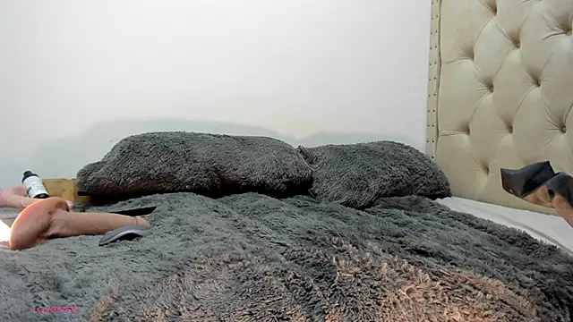 Snapshot of Deisy_Torres chatting on November 27, 2025, 2:52 pm Deisy Torres online show from November 27, 2025, 2:52 pm