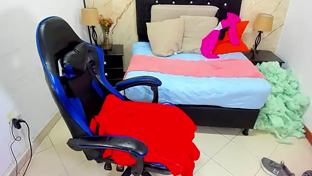 queen ebony 69 online show from July 28, 2026, 3:02 am