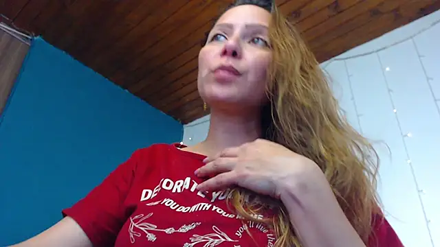 camila delarosa online show from December 13, 2024, 1:01 pm