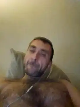 Snapshot of TIGERRR86 chatting on October 31, 2025, 9:49 pm TIGERRR86 online show from October 31, 2025, 9:49 pm