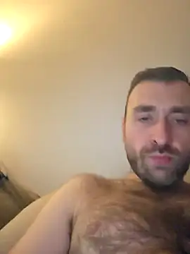 Snapshot of TIGERRR86 chatting on January 5, 2026, 10:13 pm TIGERRR86 online show from January 5, 2026, 10:13 pm