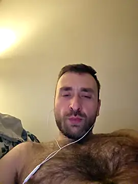 Snapshot of TIGERRR86 chatting on January 7, 2026, 10:34 pm TIGERRR86 online show from January 7, 2026, 10:34 pm