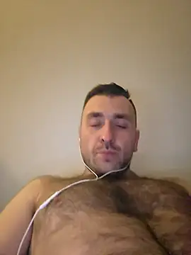 Snapshot of TIGERRR86 chatting on March 8, 2026, 9:40 pm TIGERRR86 online show from March 8, 2026, 9:40 pm