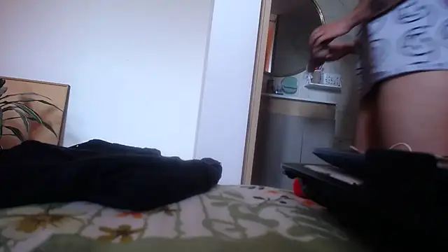 Snapshot of raniafantasianal chatting on December 16, 2025, 5:40 pm raniafantasianal online show from December 16, 2025, 5:40 pm