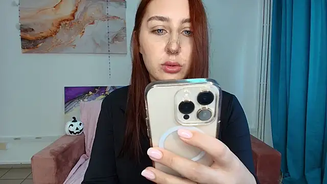 ElmiraPowers online show from October 18, 2025, 12:17 pm