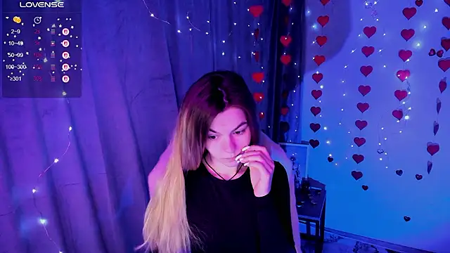 Sweet me  online show from March 5, 2026, 6:42 am