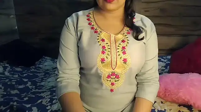 Snapshot of Trezza chatting on February 27, 2025, 5:36 pm Trezza online show from February 27, 2025, 5:36 pm