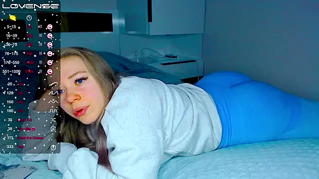 kitti kaattt online show from February 16, 2025, 4:42 am