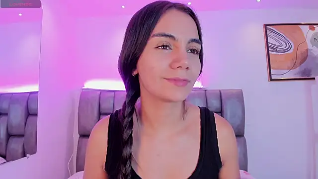 martina mancini online show from September 11, 2025, 12:16 pm