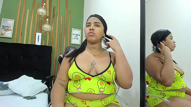 AichaBrown online show from September 20, 2025, 4:24 am