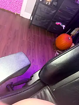 Snapshot of marleymaxwell chatting on November 27, 2025, 5:20 am marleymaxwell online show from November 27, 2025, 5:20 am