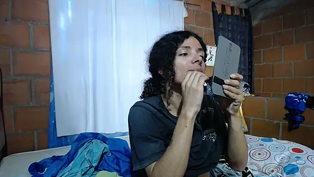 Snapshot of Nadia_Monroe chatting on September 19, 2025, 1:23 pm Nadia Monroe online show from September 19, 2025, 1:23 pm