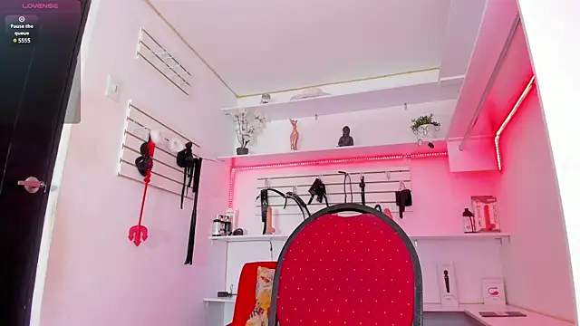 Alejandra Dunn online show from January 30, 2025, 5:39 pm