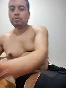 Potro23hotzen online show from April 20, 2026, 4:32 pm