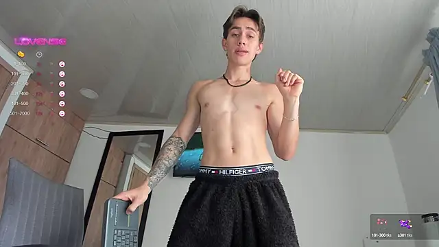 manucute 23  online show from February 23, 2025, 2:46 pm