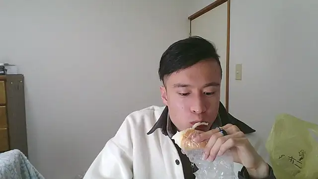 Snapshot of IroManager chatting on December 27, 2024, 12:01 pm IroManager online show from December 27, 2024, 12:01 pm