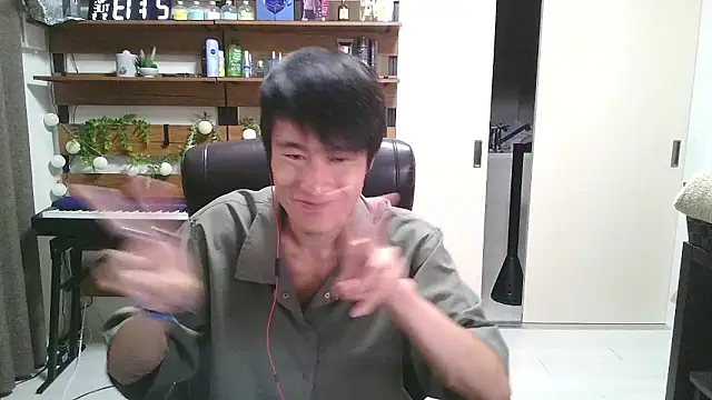 Snapshot of IroManager chatting on September 9, 2025, 12:15 pm IroManager online show from September 9, 2025, 12:15 pm