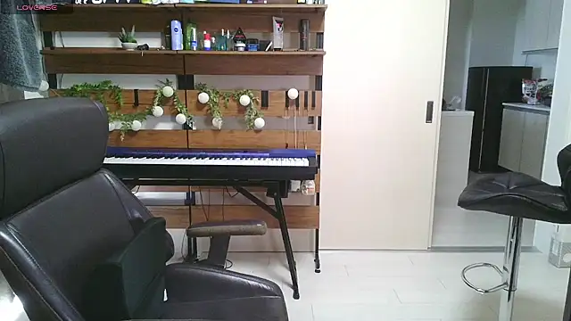 Snapshot of IroManager chatting on September 30, 2025, 5:12 am IroManager online show from September 30, 2025, 5:12 am