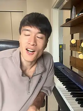 Snapshot of IroManager chatting on October 13, 2025, 3:28 am IroManager online show from October 13, 2025, 3:28 am