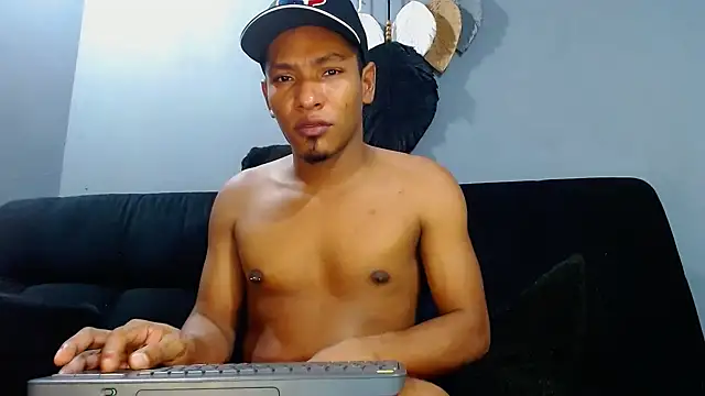 Snapshot of Grandeygruesa1 chatting on December 18, 2024, 8:53 am Grandeygruesa1 online show from December 18, 2024, 8:53 am