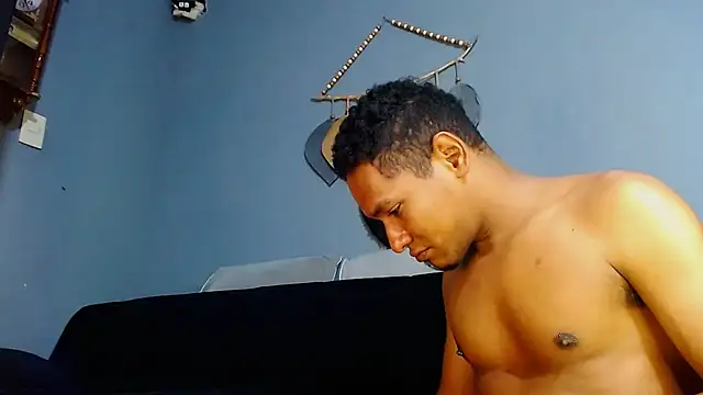 Snapshot of Grandeygruesa1 chatting on February 4, 2025, 3:04 pm Grandeygruesa1 online show from February 4, 2025, 3:04 pm