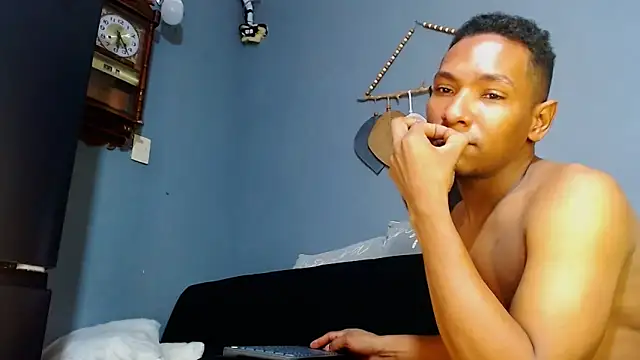 Snapshot of Grandeygruesa1 chatting on February 17, 2025, 5:21 pm Grandeygruesa1 online show from February 17, 2025, 5:21 pm