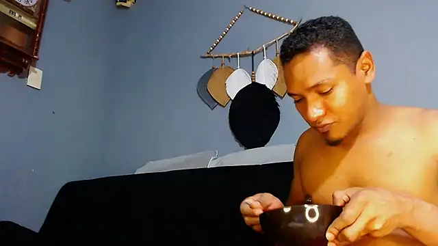 Snapshot of Grandeygruesa1 chatting on March 5, 2025, 10:10 pm Grandeygruesa1 online show from March 5, 2025, 10:10 pm