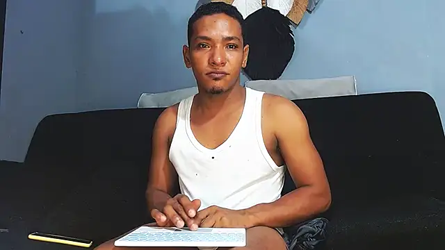 Grandeygruesa1 online show from May 11, 2026, 7:25 am