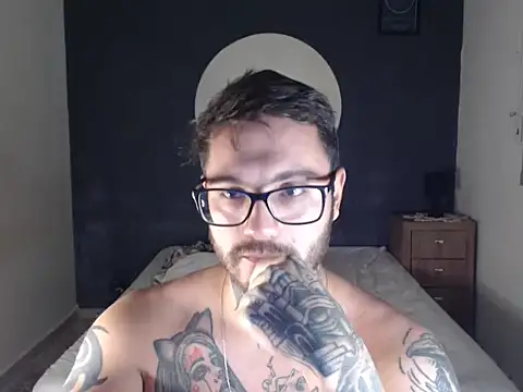 clark r online show from November 17, 2025, 12:27 am