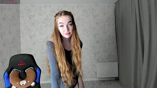 LissaCain online show from December 3, 2024, 2:25 am