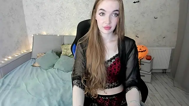 LissaCain online show from October 16, 2025, 6:09 pm