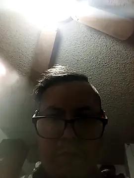 Snapshot of AlanDickson chatting on March 3, 2025, 11:22 am AlanDickson online show from March 3, 2025, 11:22 am