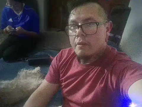 Snapshot of AlanDickson chatting on March 4, 2025, 9:32 pm AlanDickson online show from March 4, 2025, 9:32 pm