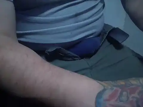 Snapshot of AlanDickson chatting on March 21, 2025, 11:44 am AlanDickson online show from March 21, 2025, 11:44 am