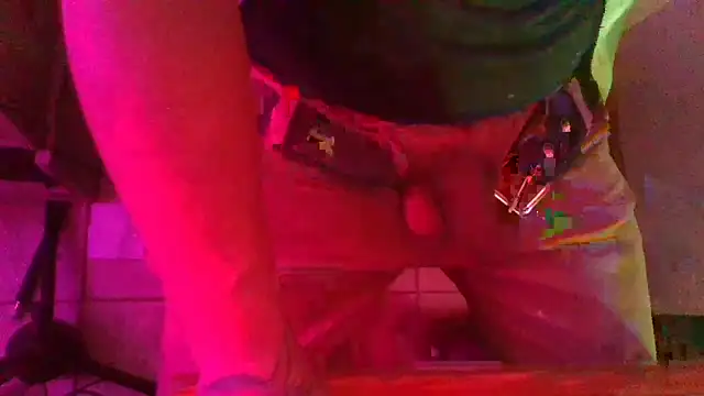 AlanDickson online show from December 16, 2025, 4:28 am