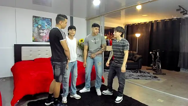 Snapshot of badguyss_bisex chatting on February 25, 2026, 11:31 am badguyss bisex online show from February 25, 2026, 11:31 am