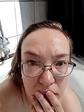 Snapshot of Isabella_Geney chatting on November 19, 2025, 12:38 pm Isabella Geney online show from November 19, 2025, 12:38 pm