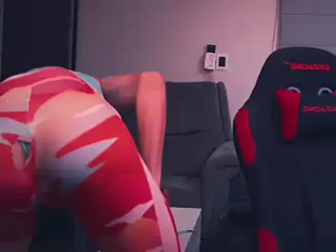 Snapshot of BodyandlegginLover chatting on February 22, 2025, 6:17 am BodyandlegginLover online show from February 22, 2025, 6:17 am