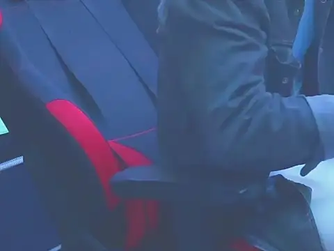 Snapshot of BodyandlegginLover chatting on March 5, 2025, 4:34 am BodyandlegginLover online show from March 5, 2025, 4:34 am