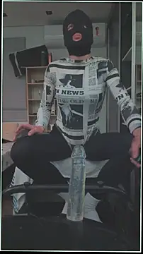 Snapshot of BodyandlegginLover chatting on September 25, 2025, 7:12 am BodyandlegginLover online show from September 25, 2025, 7:12 am