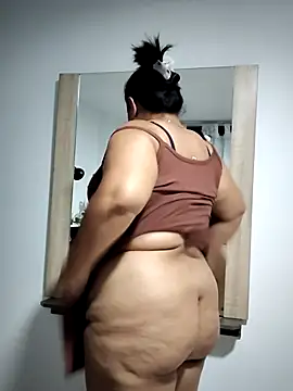 Mia Adell 11 online show from February 20, 2025, 3:01 am