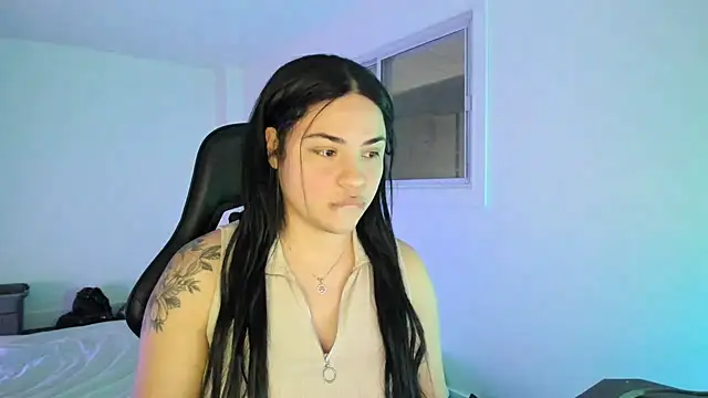 MelSaunders online show from February 7, 2025, 2:29 am