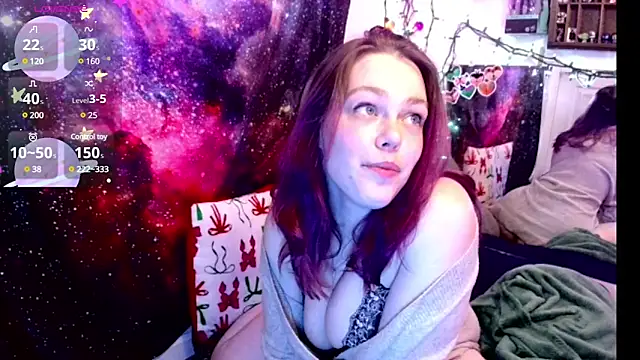 Snapshot of EverlyEster chatting on February 4, 2025, 6:38 pm EverlyEster online show from February 4, 2025, 6:38 pm