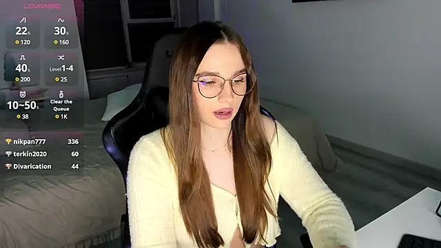 Snapshot of MCfly_11 chatting on February 8, 2025, 1:32 am MCfly 11 online show from February 8, 2025, 1:32 am