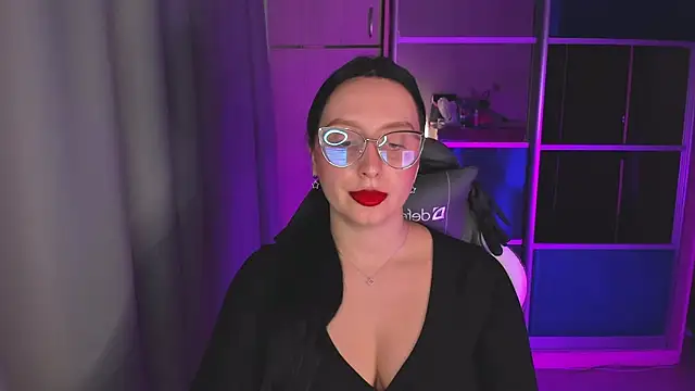 Christy Calypso online show from April 9, 2026, 4:01 pm