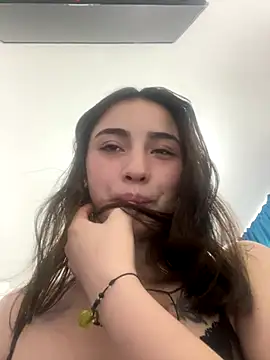 Snapshot of Damian_n_Maya chatting on December 2, 2024, 11:18 pm Damian n Maya online show from December 2, 2024, 11:18 pm