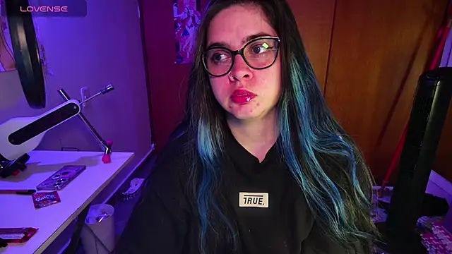 Snapshot of Vallolet_Spencer chatting on February 21, 2025, 11:11 am Vallolet Spencer online show from February 21, 2025, 11:11 am