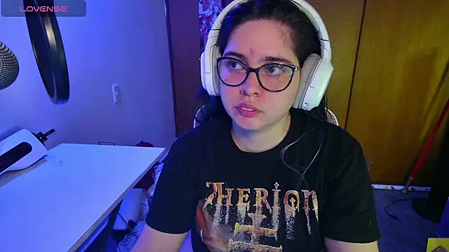 Snapshot of Vallolet_Spencer chatting on March 8, 2025, 12:22 am Vallolet Spencer online show from March 8, 2025, 12:22 am